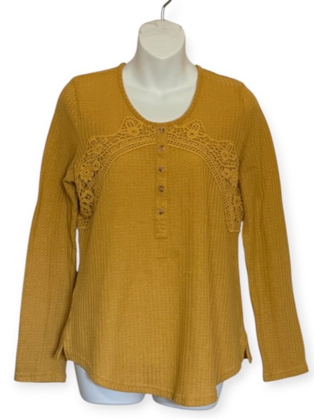 Davi & Dani Mustard Yellow Waffle Knit Henley Top Size Medium